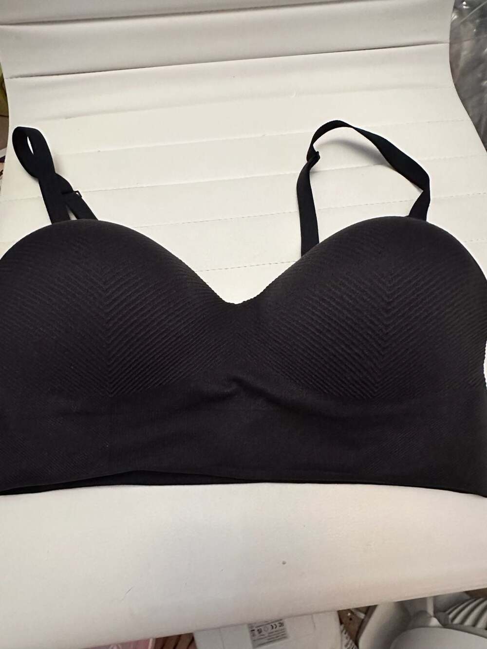 All in Motion Women's Ribbed Seamless Sports Bra Size L Black